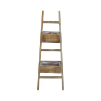 Dřevěný regál na rostliny s truhlíky